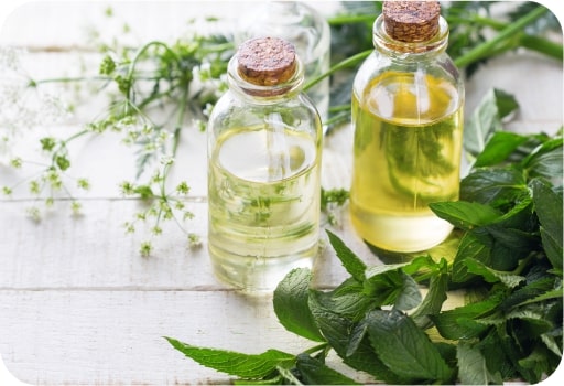 Produits à base d’huiles essentielles pour un bain relaxant